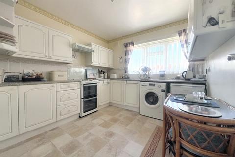 2 bedroom flat for sale, Swanage