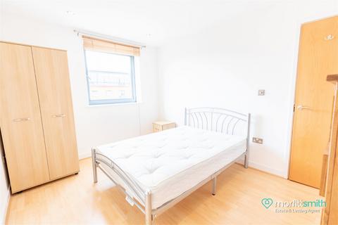 2 bedroom flat to rent, West One City, 10 Fitzwilliam Street, S1 4JF