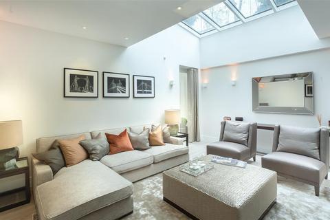 5 bedroom detached house to rent, Pembroke Gardens, Richmond, London, SW14