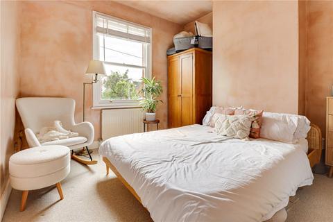 2 bedroom apartment to rent, Gombards, St. Albans, Hertfordshire