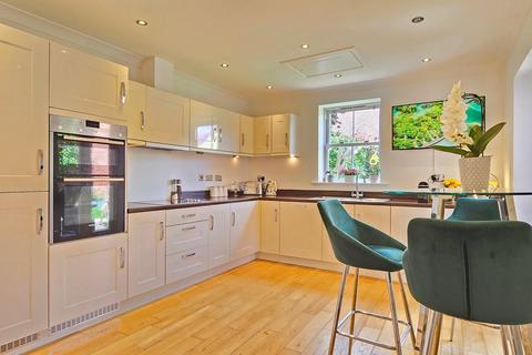 5 bedroom detached house for sale, Falldor Way, Ampthill, Bedfordshire, MK45