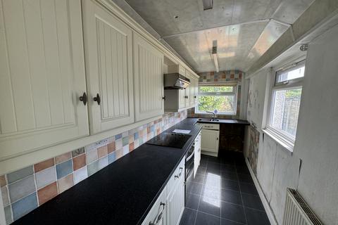 2 bedroom cottage for sale, Park Lane, Preesall FY6