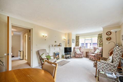 2 bedroom apartment for sale, Woodbury Lane, Tenterden, Kent, TN30