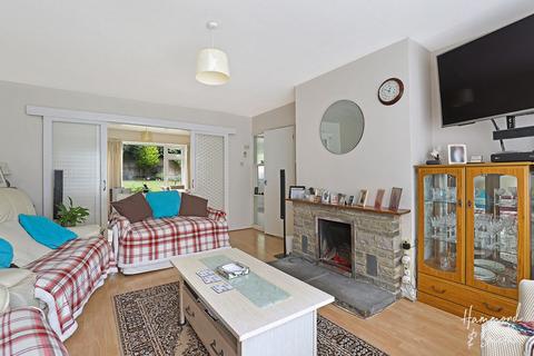 4 bedroom detached house for sale, Kendal Avenue, Epping CM16