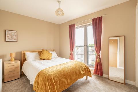 2 bedroom flat for sale, Willowbrae Road, Edinburgh EH8