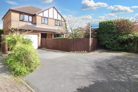 4 bedroom detached house for sale, Starbeck Close, Bury BL8