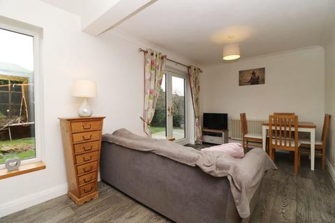 5 Starbeck Close, Bury, BL8 2UP