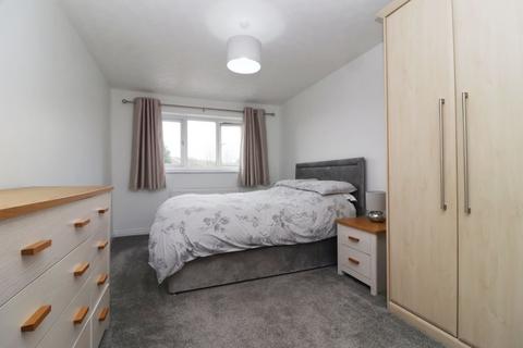 5 Starbeck Close, Bury, BL8 2UP