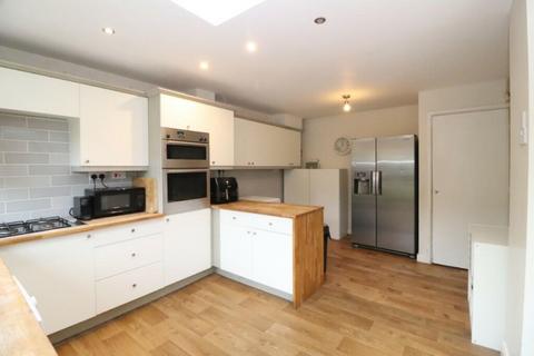 10 Ashington Drive, Bury, BL8 2TS