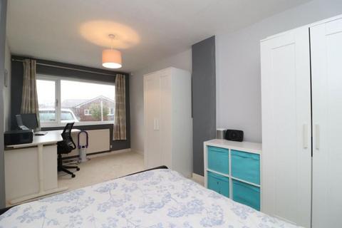 10 Ashington Drive, Bury, BL8 2TS