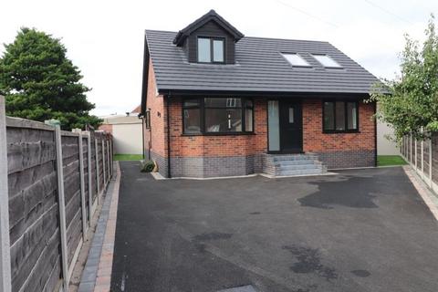 3 bedroom detached house for sale, Back Dumers Lane North, Manchester M26