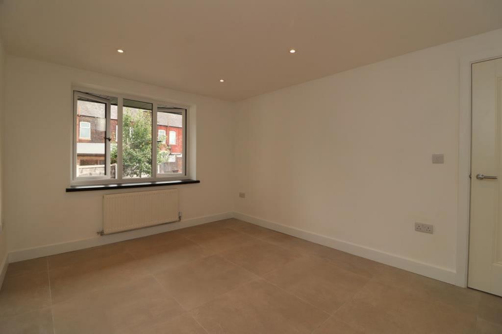 Dining room/bedroom