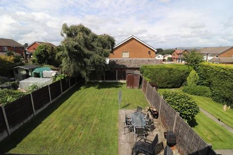 39 Haslam Hey Close, Bury, BL8 2LB
