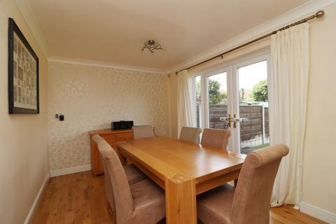 39 Haslam Hey Close, Bury, BL8 2LB