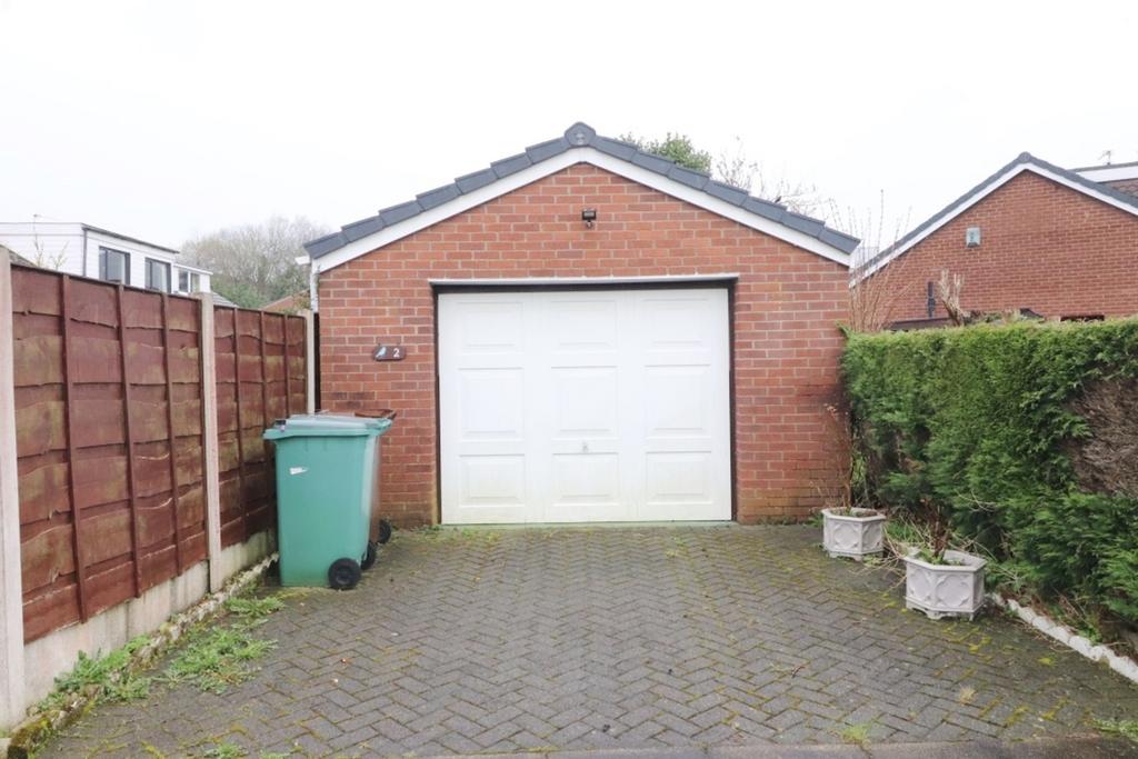 Detached Garage
