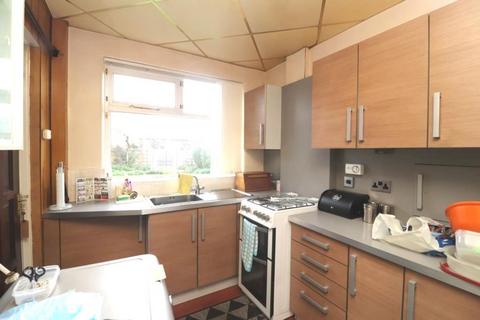 16 Wingate Drive, Whitefield, Manchester, M45 7QY