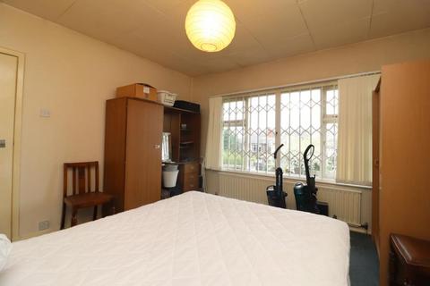 16 Wingate Drive, Whitefield, Manchester, M45 7QY