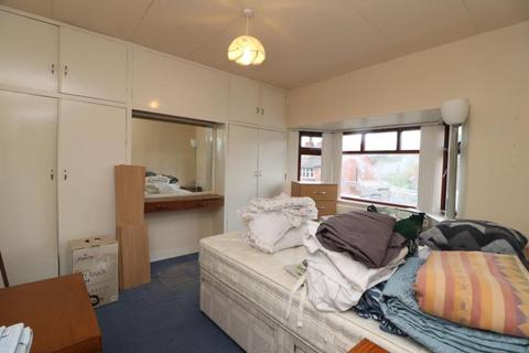 16 Wingate Drive, Whitefield, Manchester, M45 7QY