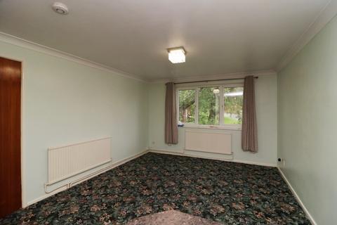 2 bedroom flat for sale, Waterfield Close, Bury BL9