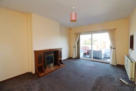 10 Edgworth Drive, Bury, BL8 2EB