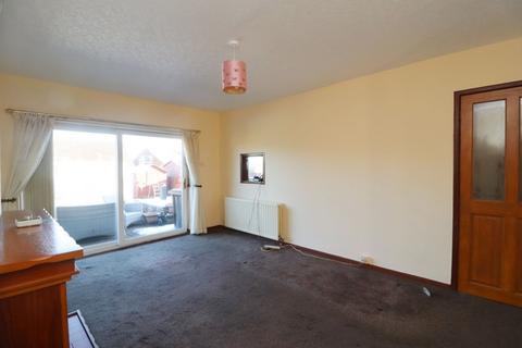 10 Edgworth Drive, Bury, BL8 2EB