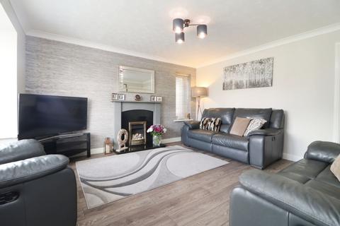 12 Hunter Drive, Radcliffe, Manchester, M26 4NL