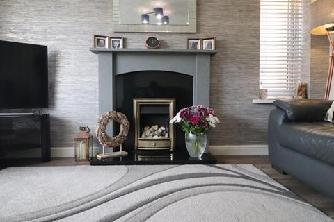 12 Hunter Drive, Radcliffe, Manchester, M26 4NL