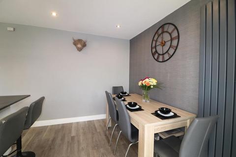 12 Hunter Drive, Radcliffe, Manchester, M26 4NL