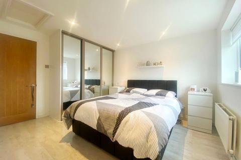 101 Warwick Road, Radcliffe, Manchester, M26 4HL
