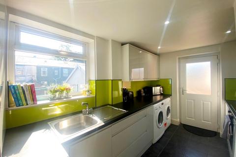 42 Dalton Street, Bury, BL8 2RG