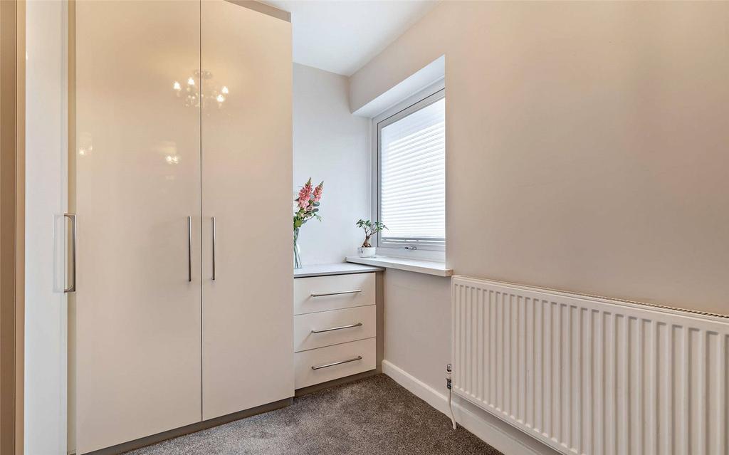 Bed 4/Dressing Room