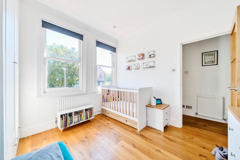 50c Grove Crescent, Kingston Upon Thames, KT1 2DG