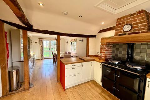 5 bedroom detached house for sale, Toppesfield