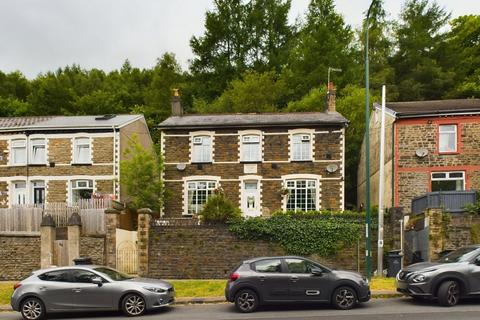 3 bedroom cottage for sale, Aberbeeg Road, Abertillery, NP13