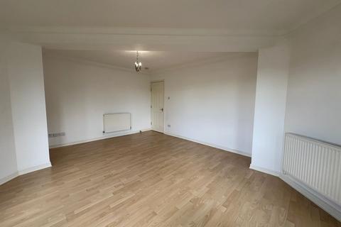 3 bedroom flat to rent, Roseburn Maltings, Edinburgh EH12