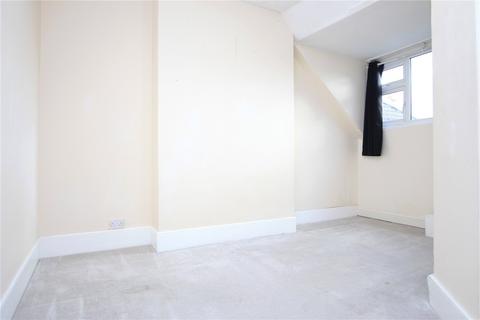 2 bedroom flat to rent, Rowlands Road, Worthing, West Sussex, BN11