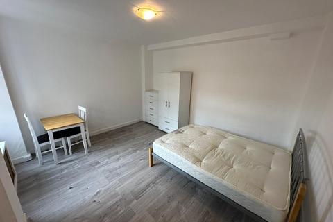 Studio to rent, Abercorn Place, London NW8