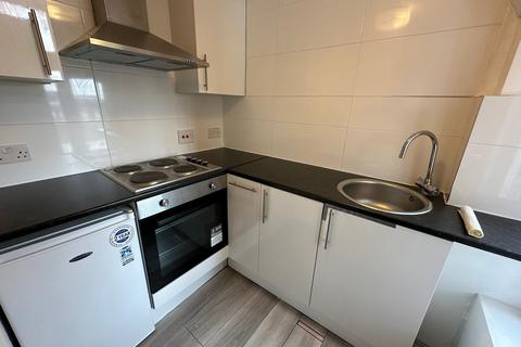 Studio to rent, Abercorn Place, London NW8