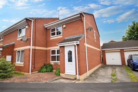 3 bedroom townhouse for sale, Laneside Gardens, Morley, Leeds, West Yorkshire