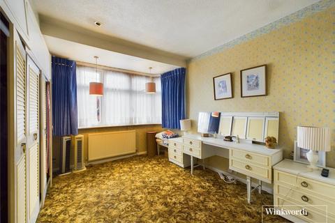 29 Waltham Avenue, London, NW9 9SH