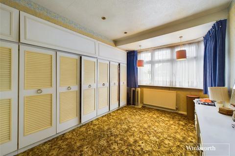 29 Waltham Avenue, London, NW9 9SH