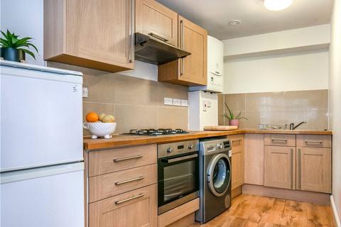 Flat 2, 1 Big Hill, London, E5 9HH