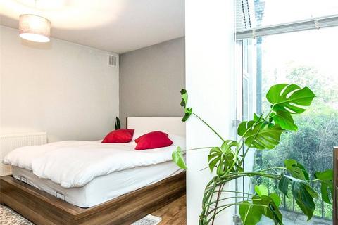 Flat 2, 1 Big Hill, London, E5 9HH