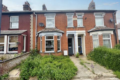 3 bedroom terraced house to rent, Cornwall Road, Felixstowe IP11