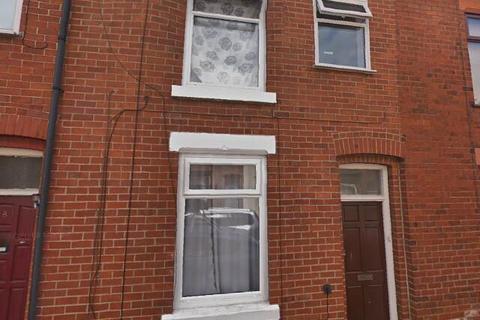 3 bedroom terraced house to rent, Jaffery street