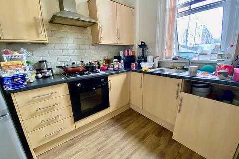 2 bedroom house to rent, St. Stephens Road, Preston PR1