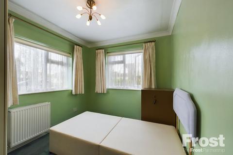 46 Goffs Road, Ashford, TW15 1PE