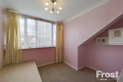 46 Goffs Road, Ashford, TW15 1PE