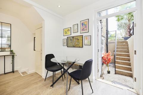 2 bedroom flat for sale, Southwark Park Road, Bermondsey