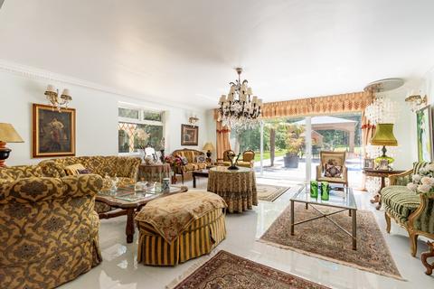 Woodlawn Forest Road, Warfield, Bracknell, RG42 7QA